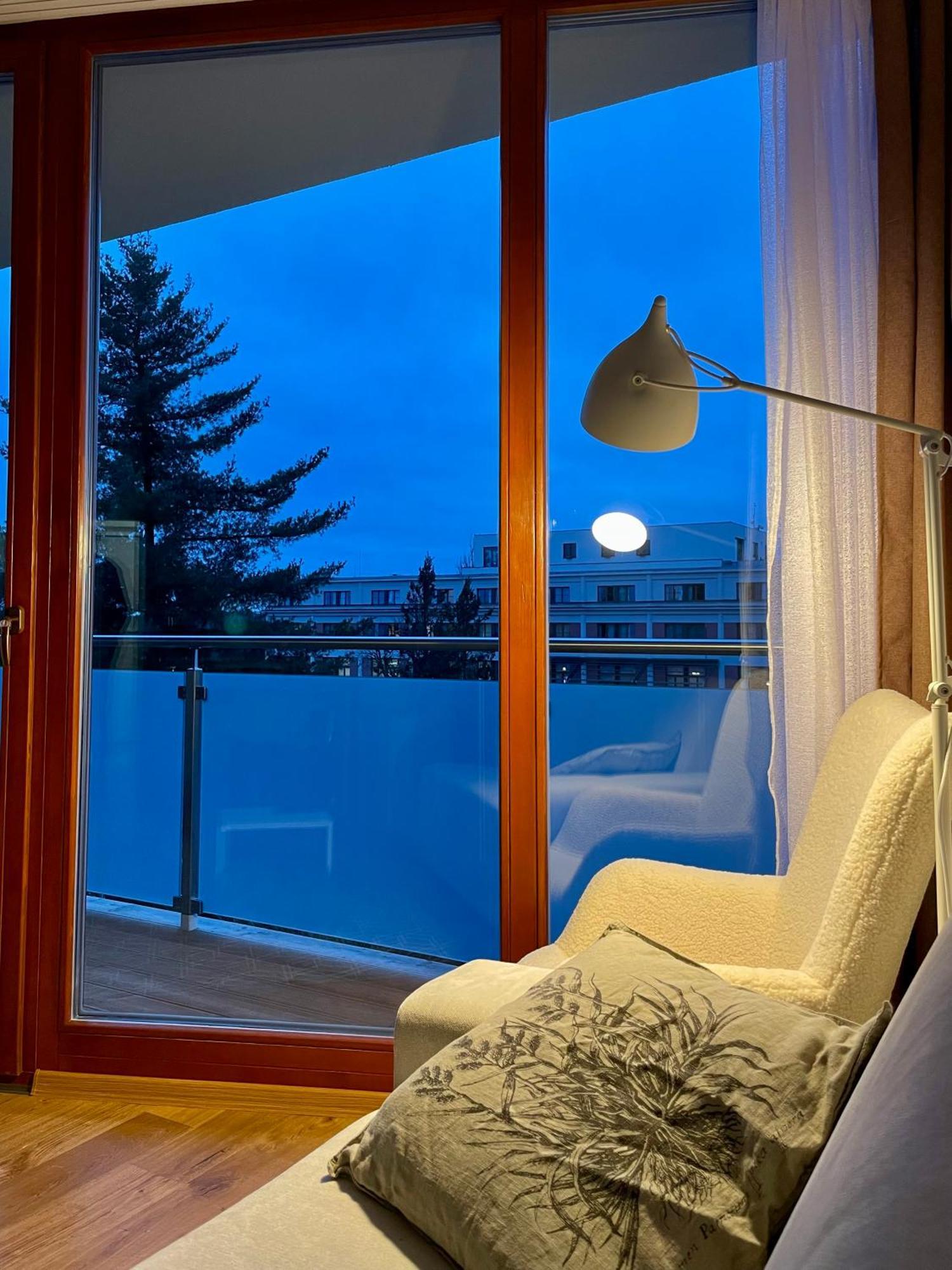 Apartman Astra Sezimovo Usti Eksteriør bilde
